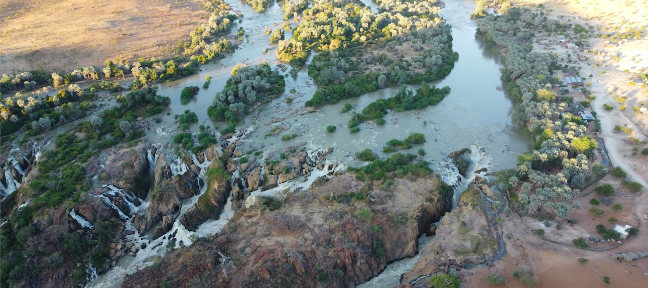 himbas, barrage
