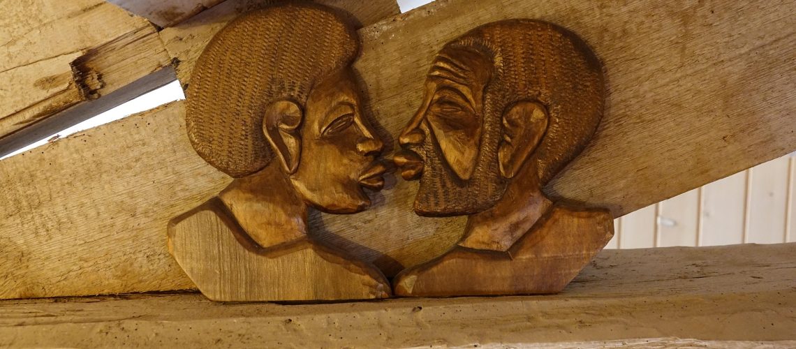 in-wood-3304029_1920
